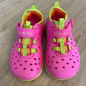Stride Rite Toddler Size 6 Made 2 Play Shoes